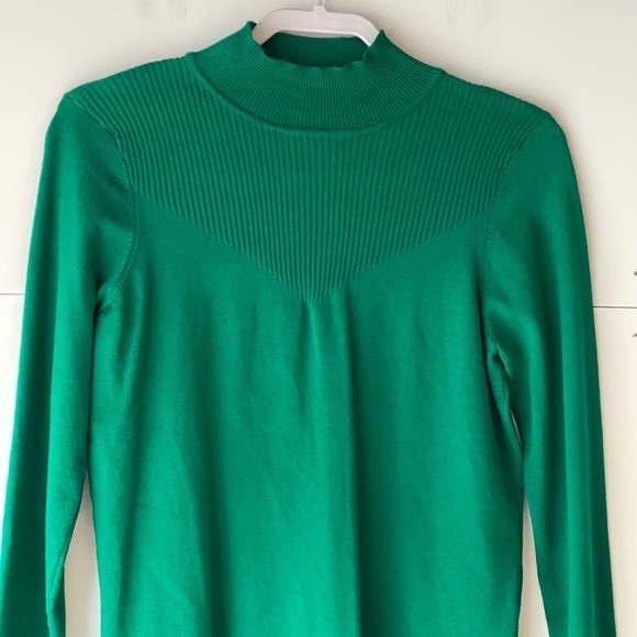 Green Sweater Blouse Top Shirt Button Sleeves St Patrick's Day Sweater, Sz M - Picture 5 of 12